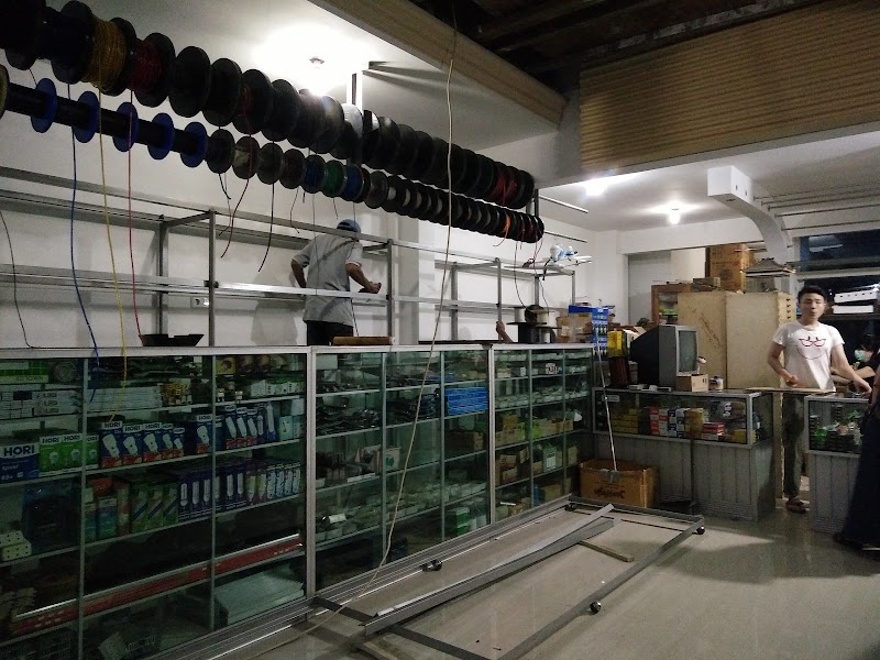 Toko Suhaima: Pusat Belanja Serba Ada di Kalirau Cilacap